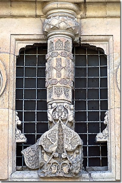 Colonne sculptée - Hôpital de Divrigi - Carved column - Divrigi's hospital  Divrigi darüssifasi - Divrigi - Divriği