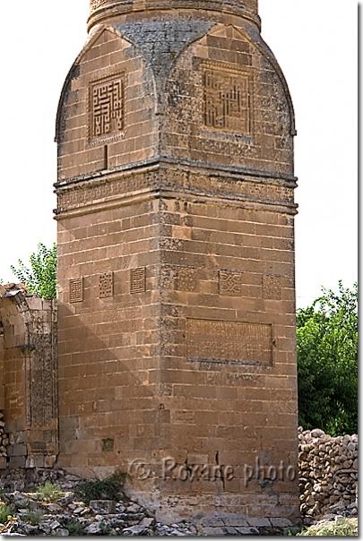 Minaret de la mosquée Suleyman - Minaret of the Suleyman mosque Suleymaniye camii - Hasankeyf
