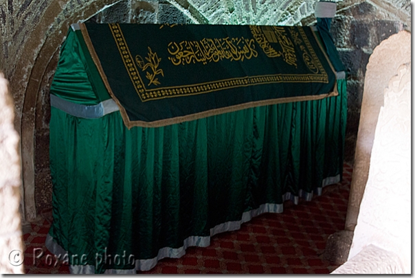 Tombe de Malaye Ciziri - Grave of Malaye Ciziri - Melayi Jiziri mezari - Cizre