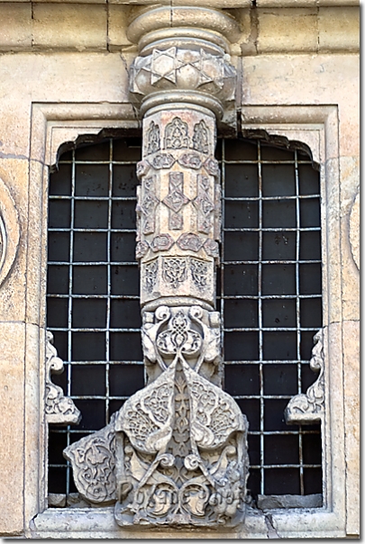 Colonne sculptée - Hôpital de Divrigi - Carved column - Divrigi's hospital Divrigi darüssifasi - Divrigi - Divriği