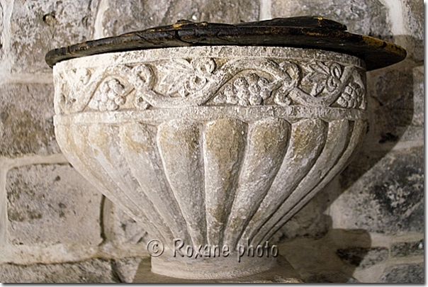 Fonts baptismaux - Eglise Meryem Ana - Fonts - Meriem Ana church  Meryem ana kilisesi - Diyarbakir - Diyarbakır