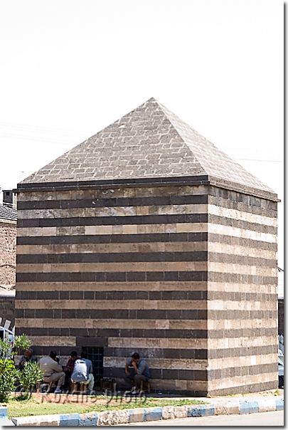 Mausolée du sultan Suca - Sultan Suca mausoleum - Sultan Suca türbesi - Diyarbakir - Diyarbakır