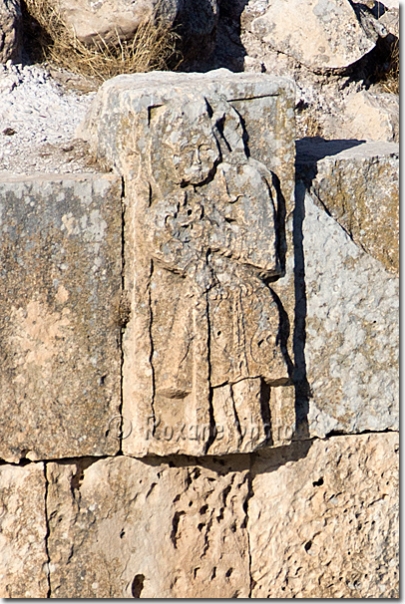 Bas relief sur le pont de Hasankeyf - Bas-relief on the Hasankeyf bridge Hasankeyf