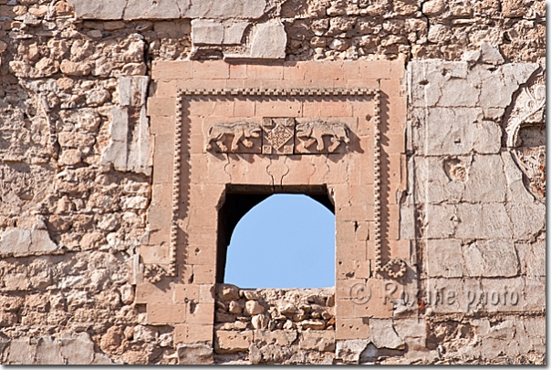 Porte aux lions - Door with lions - Hasankeyf